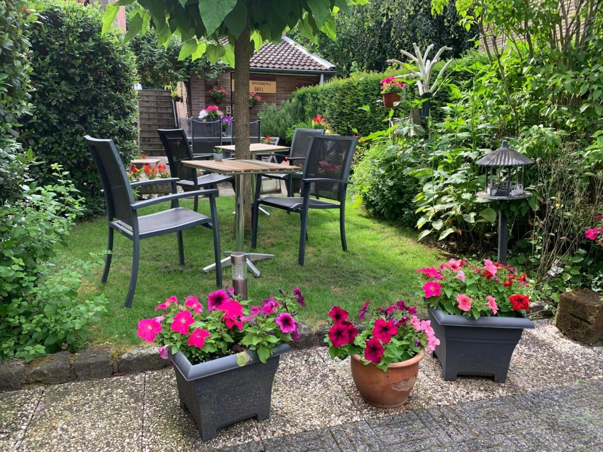 Pension Auberge De Dael Valkenburg aan de Geul Екстериор снимка